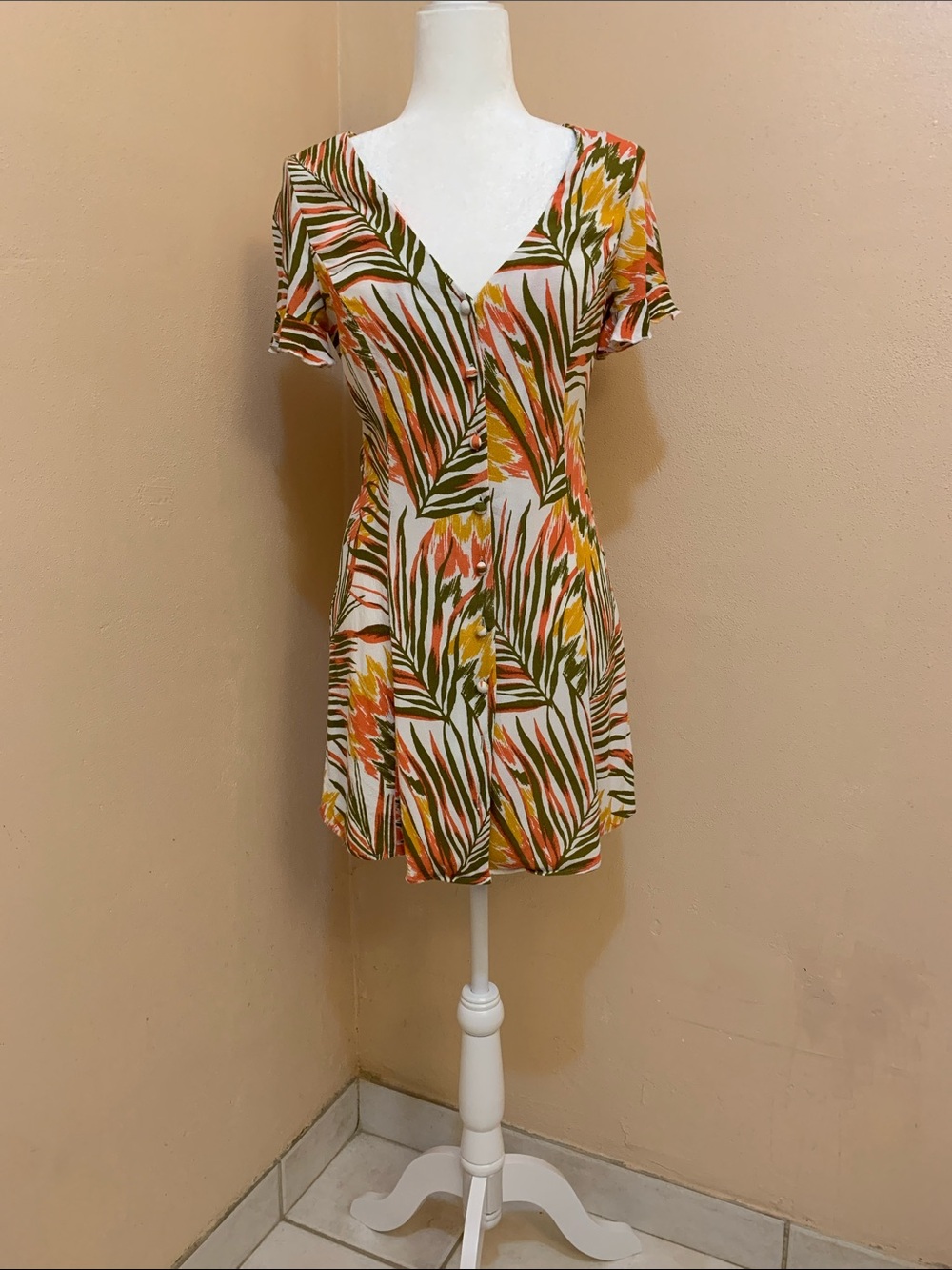 Forever 21 White V-Neck Tunic with Olive Green & Orange Leaf Print